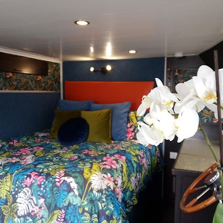 Jasmine Coral Jay Boutique Boatel Ocean Village Гибралтар Номер фото
